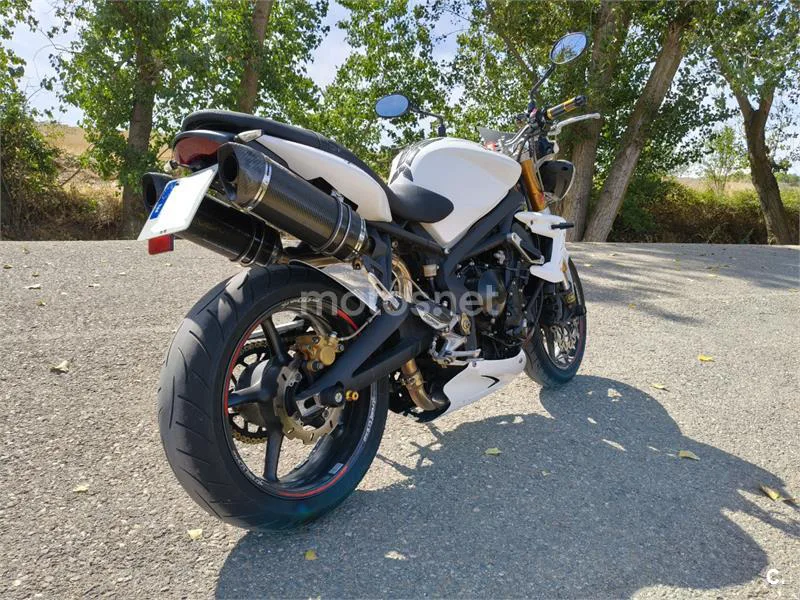 Triumph Street Triple - Vista 6