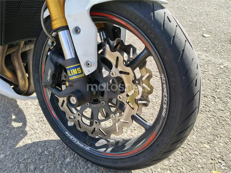 Triumph Street Triple - Vista 7