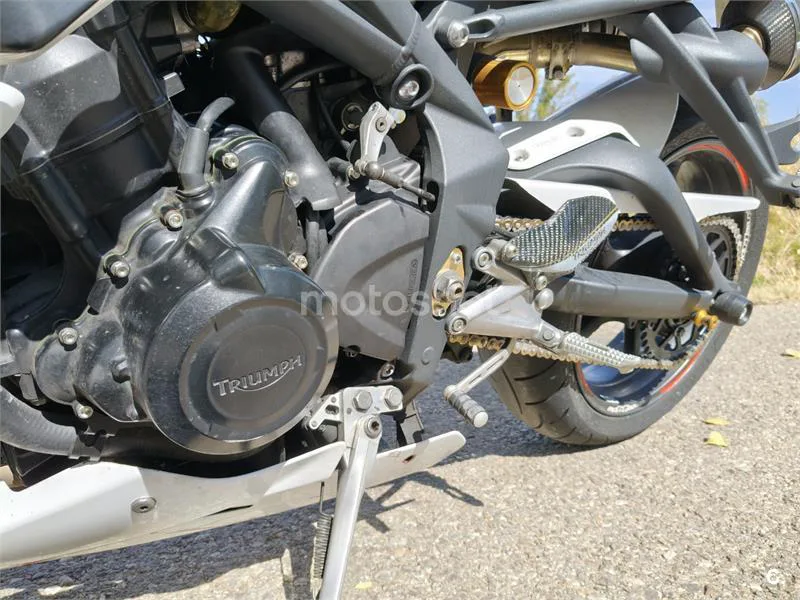 Triumph Street Triple - Vista 9
