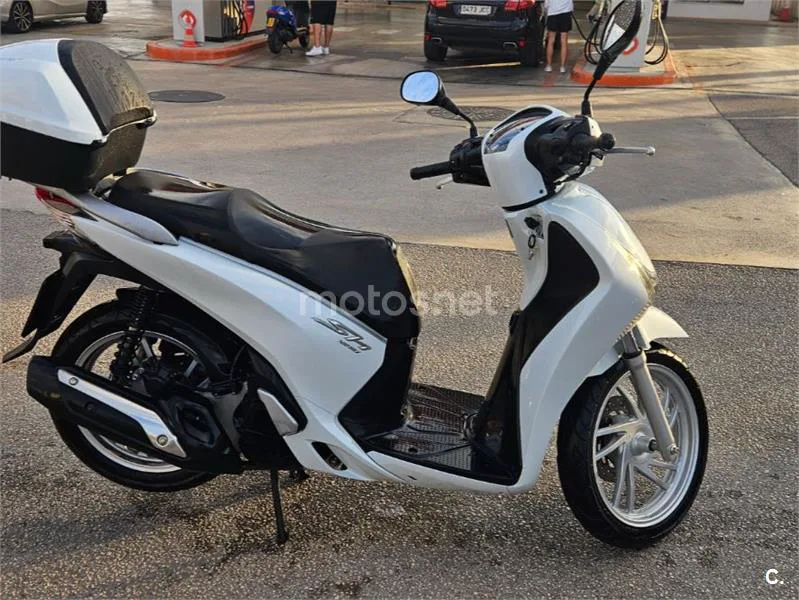Honda SH125i - Vista 3