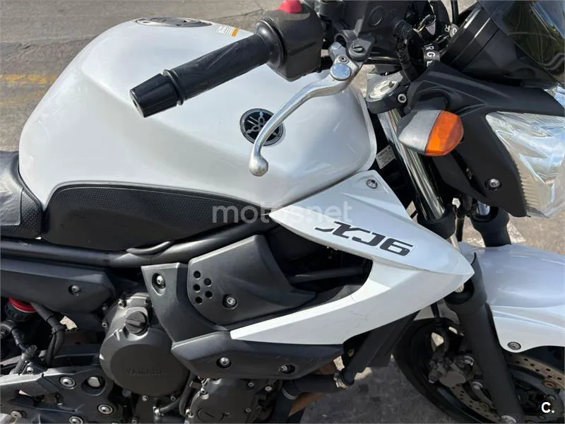 Yamaha XJ6 Diversion N - Vista 14