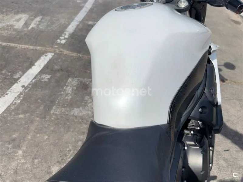 Yamaha XJ6 Diversion N - Vista 25