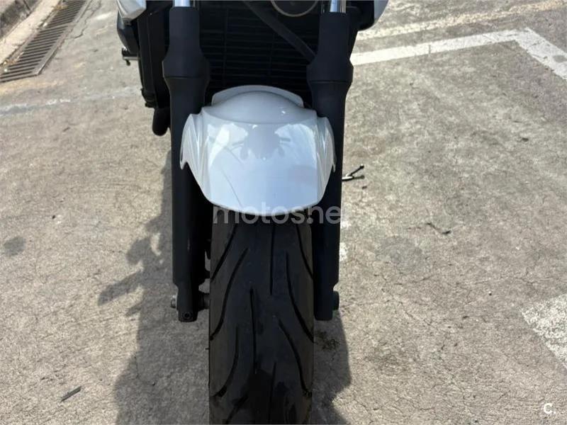 Yamaha XJ6 Diversion N - Vista 9