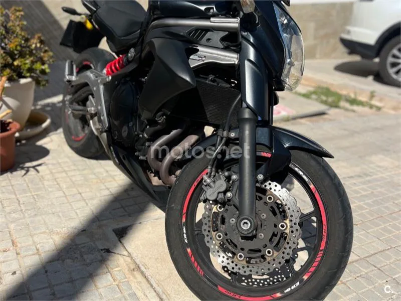 Kawasaki ER-6n - Vista 4