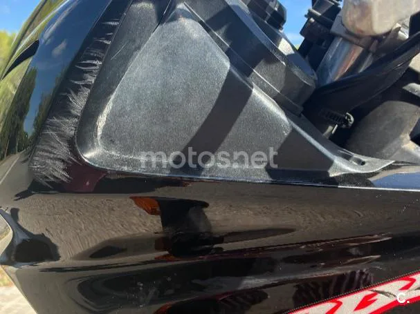 Honda CBR125R - Vista 9