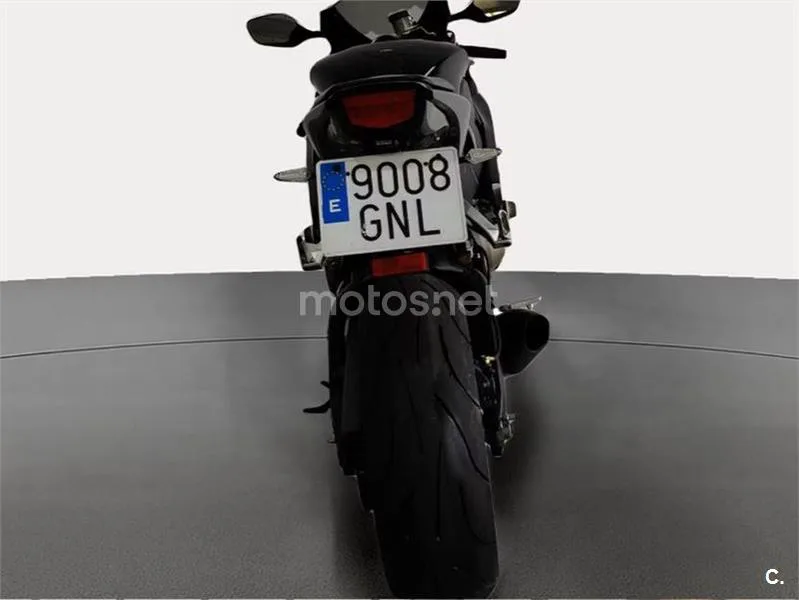 Honda CBR1000RR Fireblade - Vista 4