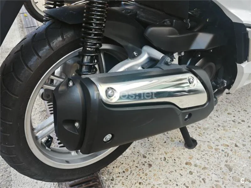 Honda SH300i - Vista 6