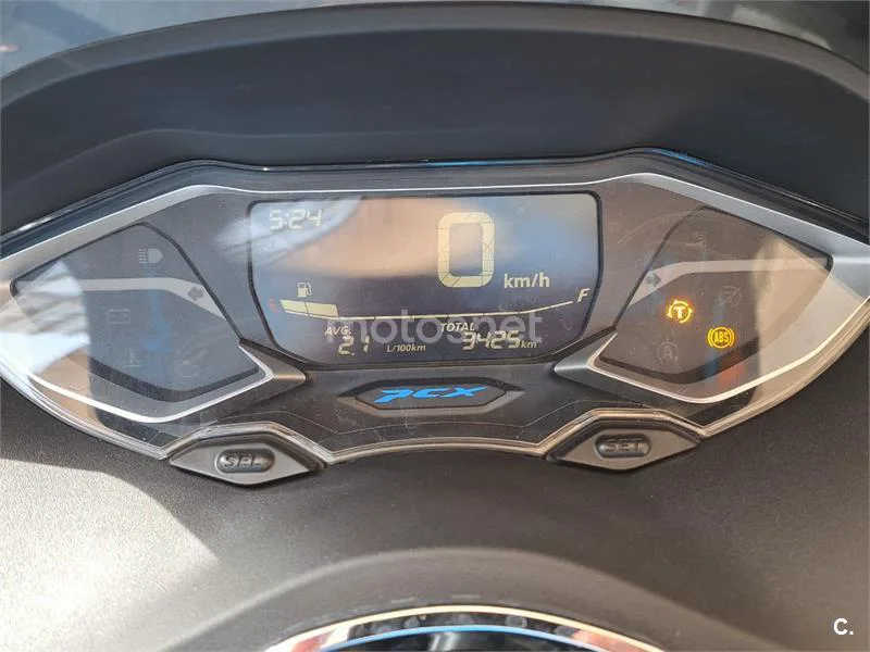 Honda PCX125 - Vista 4