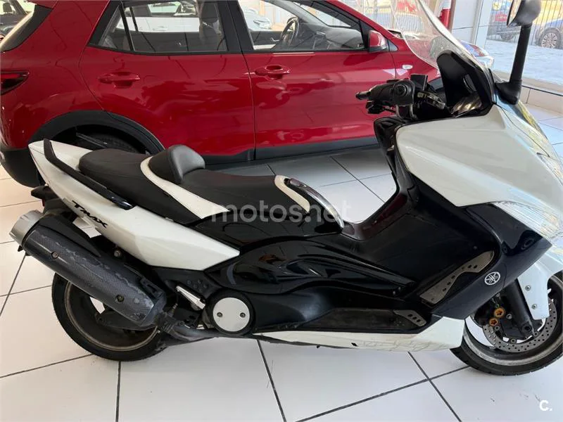 Yamaha TMAX 500 - Vista 9