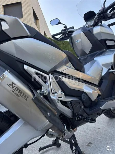 Honda X-ADV - Vista 7