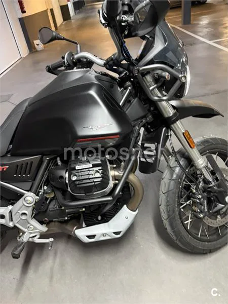 Moto Guzzi V85 TT - Vista 4