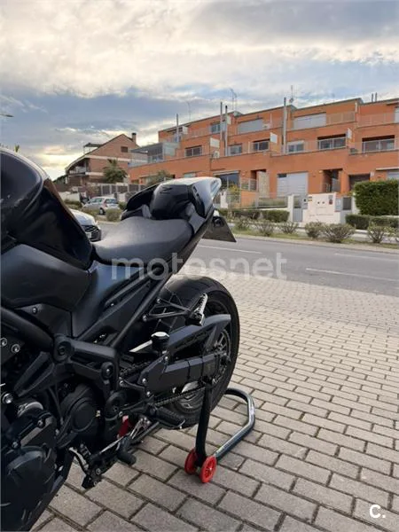Kawasaki Z900 - Vista 8