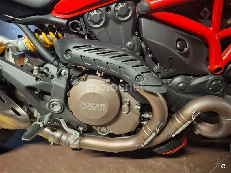 Ducati Monster 1200 S - Vista 12