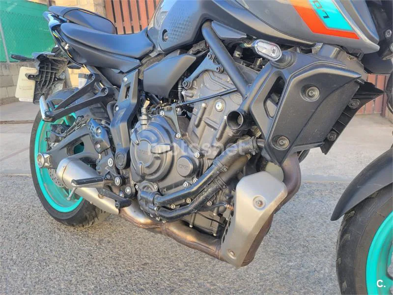 Yamaha MT-07 - Vista 9