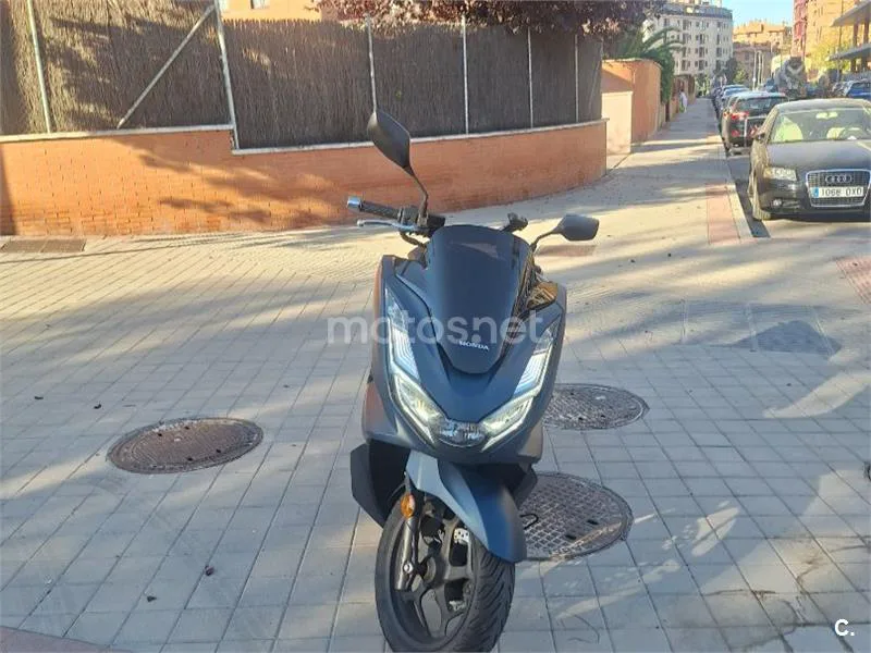 Honda PCX125 - Vista 3