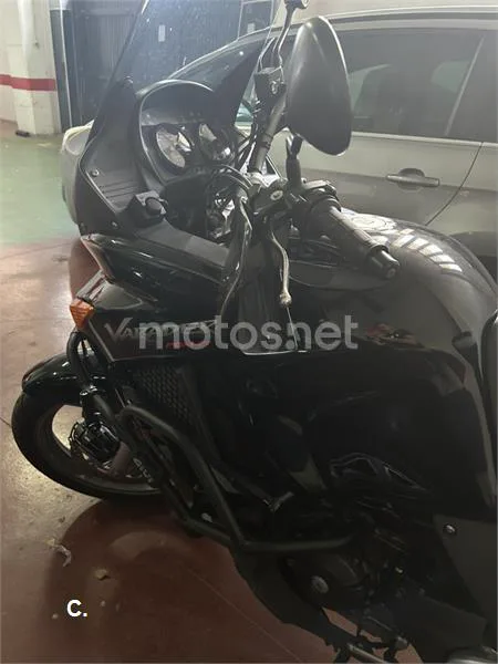Honda XL1000V Varadero - Vista 3