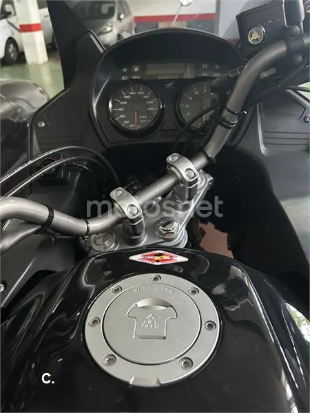 Honda XL1000V Varadero - Vista 9