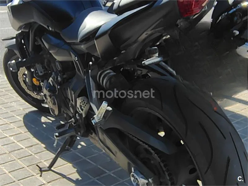 Yamaha MT-07 - Vista 3