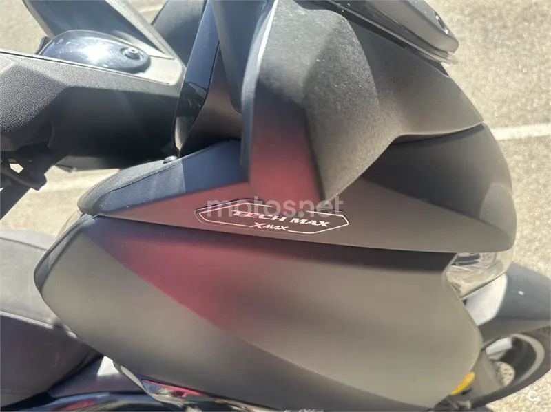 Yamaha XMAX 400 - Vista 4