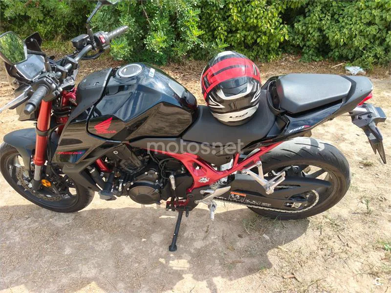 Honda CB750 Hornet - Vista 8