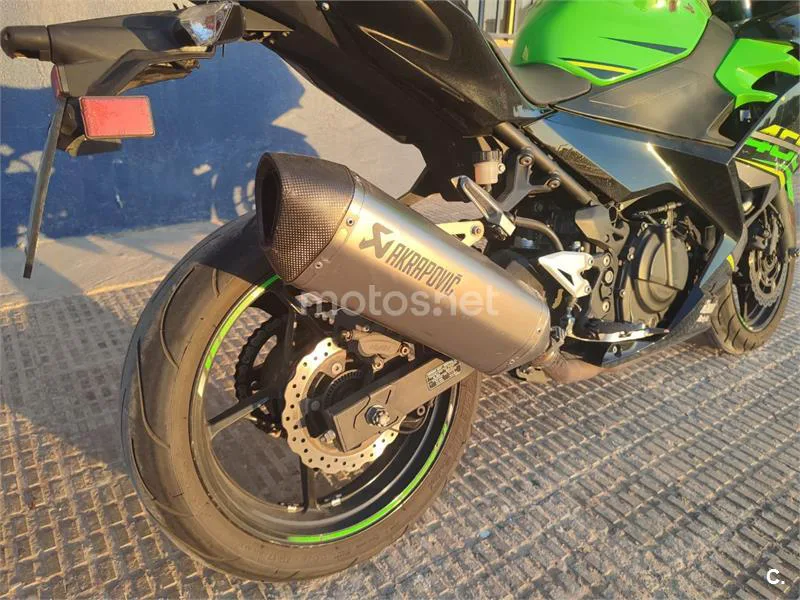 Kawasaki Ninja 400 - Vista 5