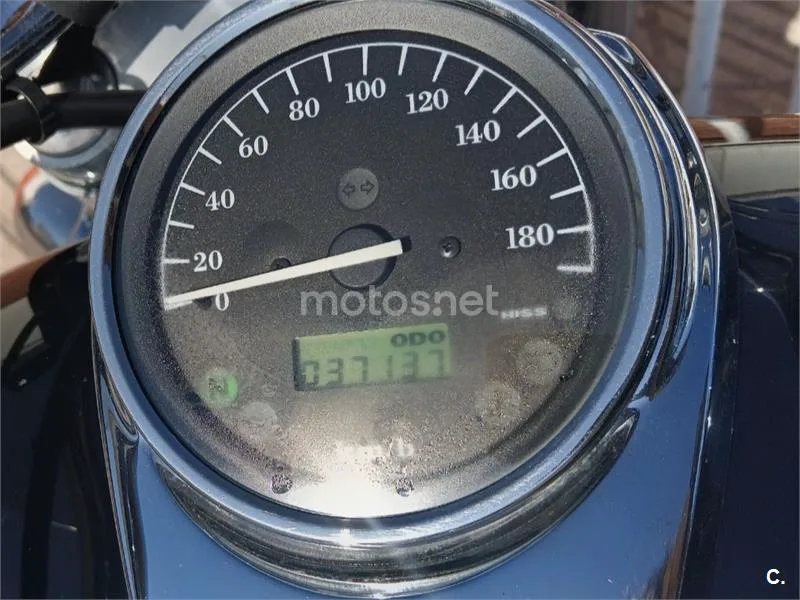 Honda Shadow 750 - Vista 9