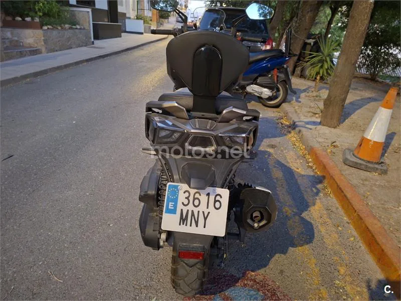 Kymco DTX 350 - Vista 4