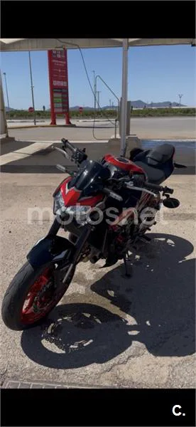 Kawasaki Z900 - Vista 6