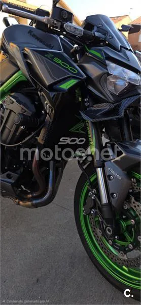 Kawasaki Z900 - Vista 3