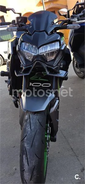 Kawasaki Z900 - Vista 4