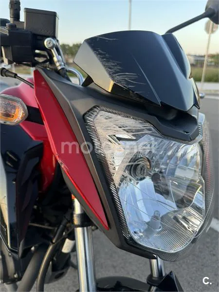 Yamaha YS125 - Vista 3