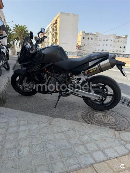 KTM 990 Super Duke - Vista 3