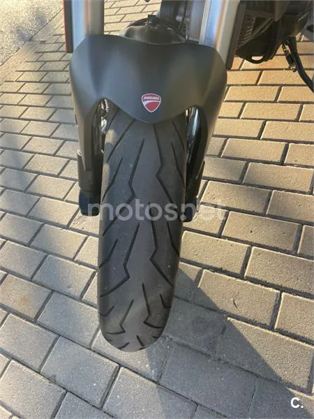 Ducati Monster 797 - Vista 4
