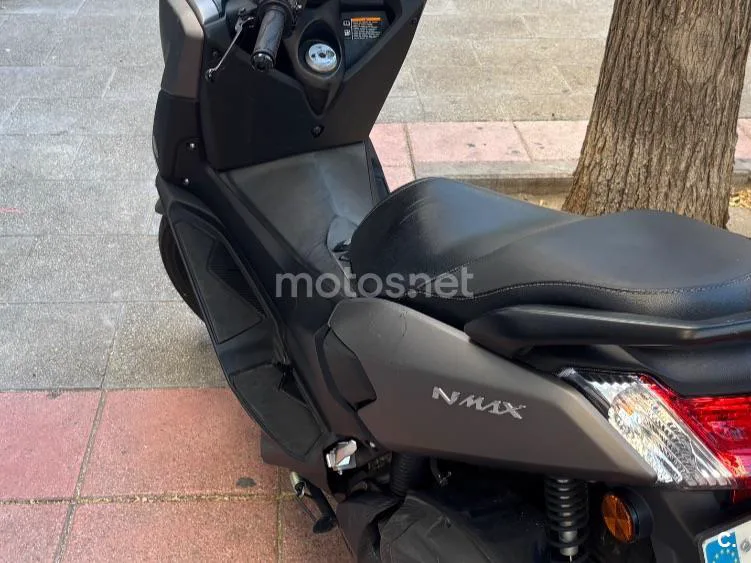 Yamaha NMAX - Vista 8