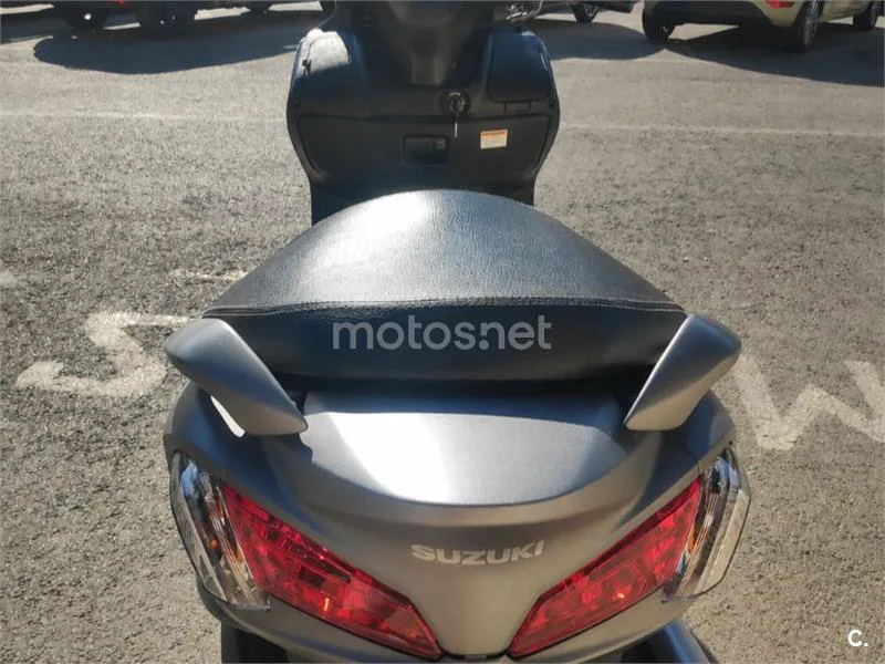 Suzuki Burgman 200 - Vista 5