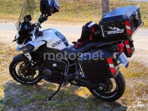 Triumph Tiger 1200 - Vista 5