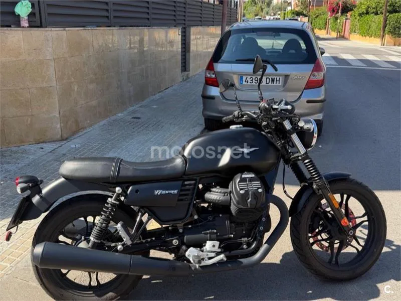 Moto Guzzi V7 III - Vista 9