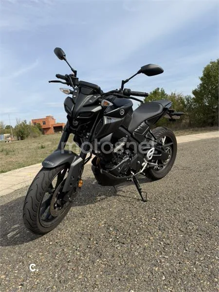 Yamaha MT-125 - Vista 3