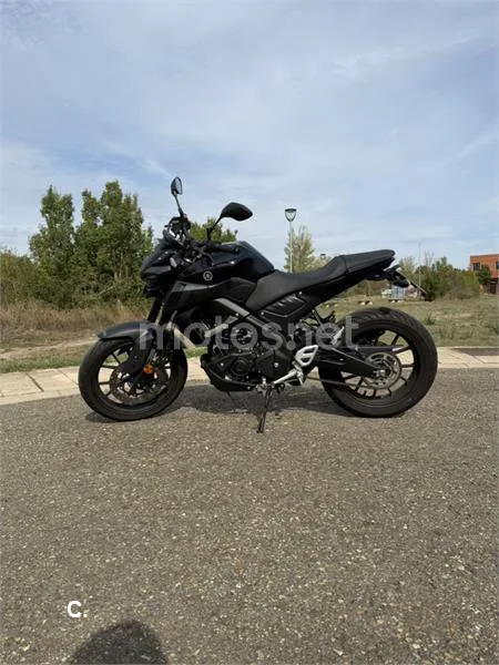 Yamaha MT-125 - Vista 5