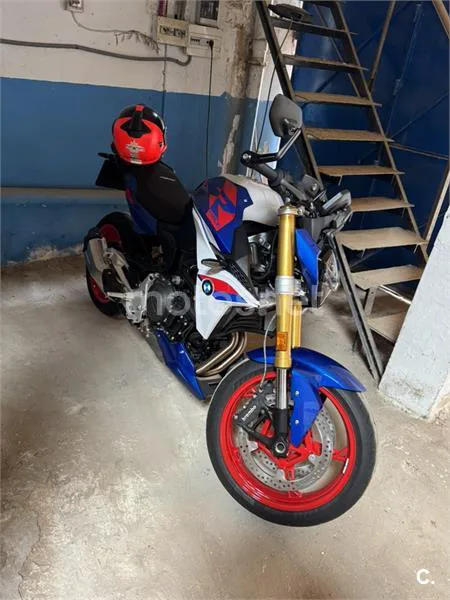 BMW F 900 R - Vista 3