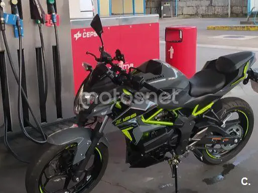 Kawasaki Z125 - Vista 15