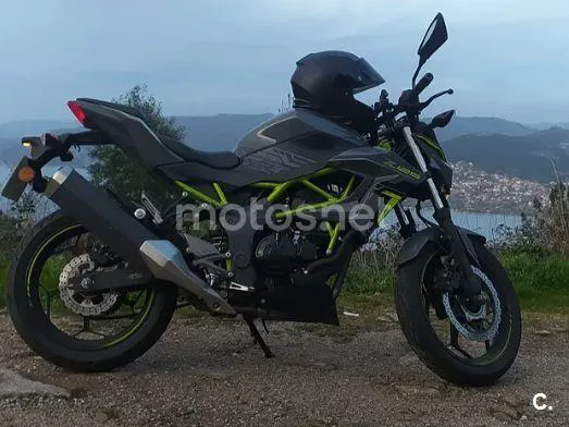 Kawasaki Z125 - Vista 17