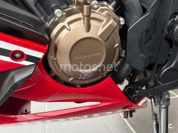 Honda CBR650R - Vista 10