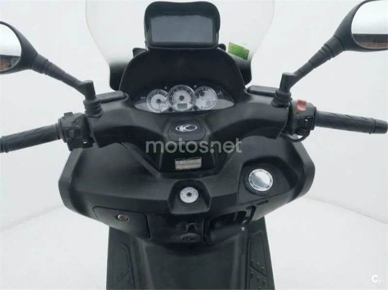 Kymco Xciting 500 - Vista 5