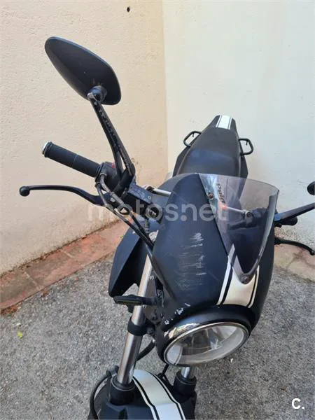 Honda CBF250 - Vista 4