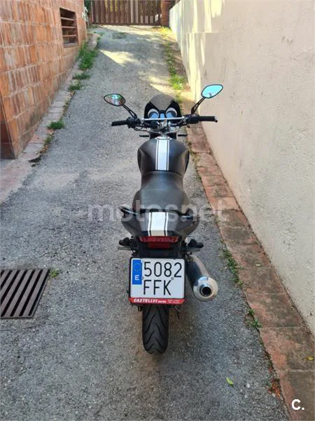 Honda CBF250 - Vista 7