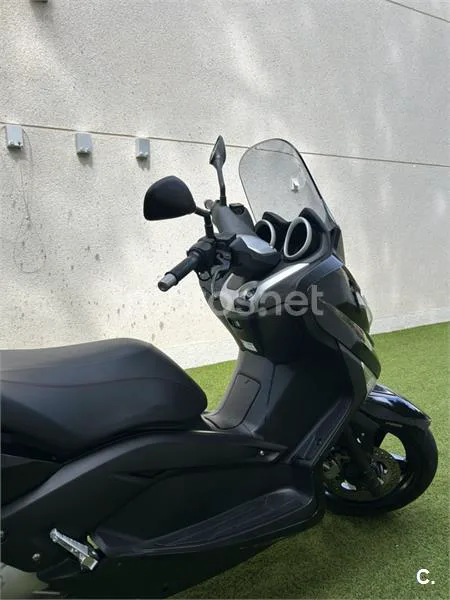 Yamaha XMAX 250 - Vista 3