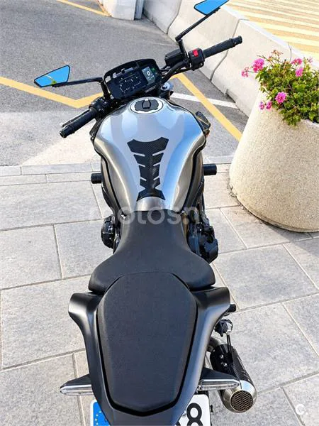 Kawasaki Z900 - Vista 4