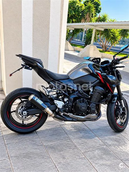 Kawasaki Z900 - Vista 5