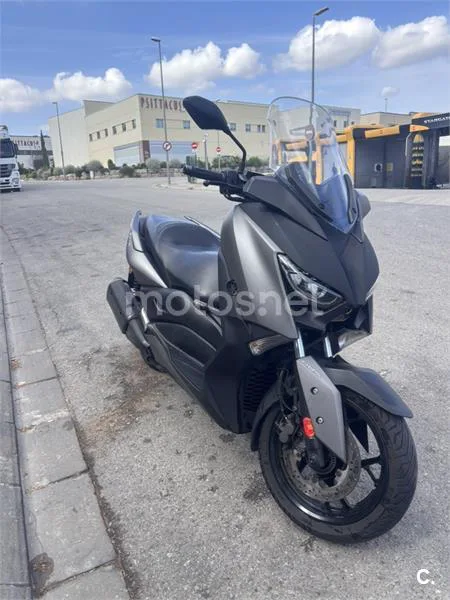 Yamaha XMAX 300 2000 € 2017 Barcelona - 1
